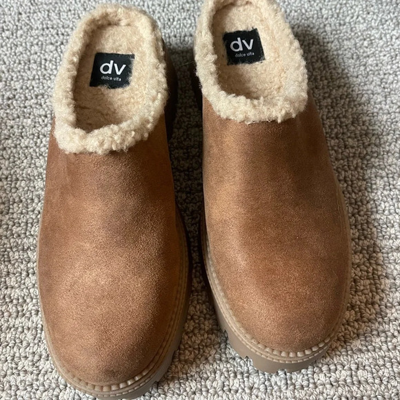 Dolce Vita Ladie Shearling Clogs Size 8.5 - Picture 4 of 4